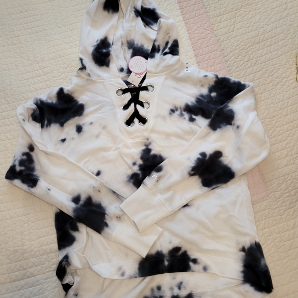 Justice Other - ❌️SOLD❌️ GIRLS Justice (NWT) Tie Dye Hoodie Sweatshirt